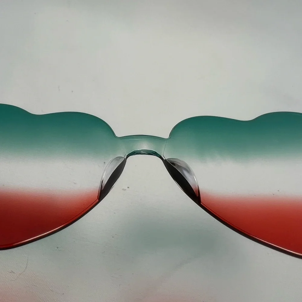 BOGO - Chicpop Heart-Shaped Gradient Glasses - 3 Pairs
